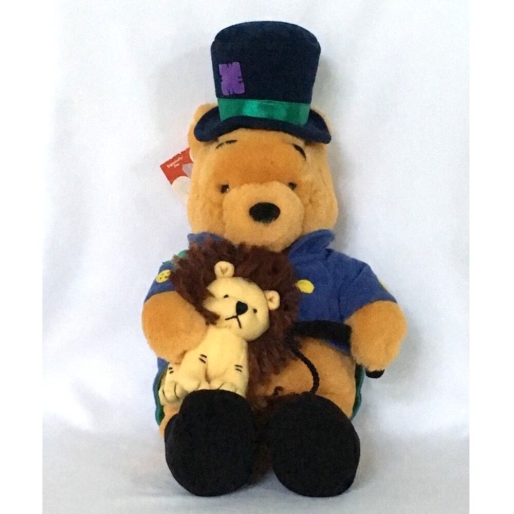 Walt Disney Store Vtg Winnie The Pooh Lion Tamer Pooh 13" Bear